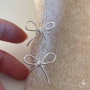 [7/26 (Fri) - NEW] Ribbon Twist Earcuff