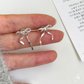 [7/26 (Fri) - NEW] Ribbon Twist Pierce