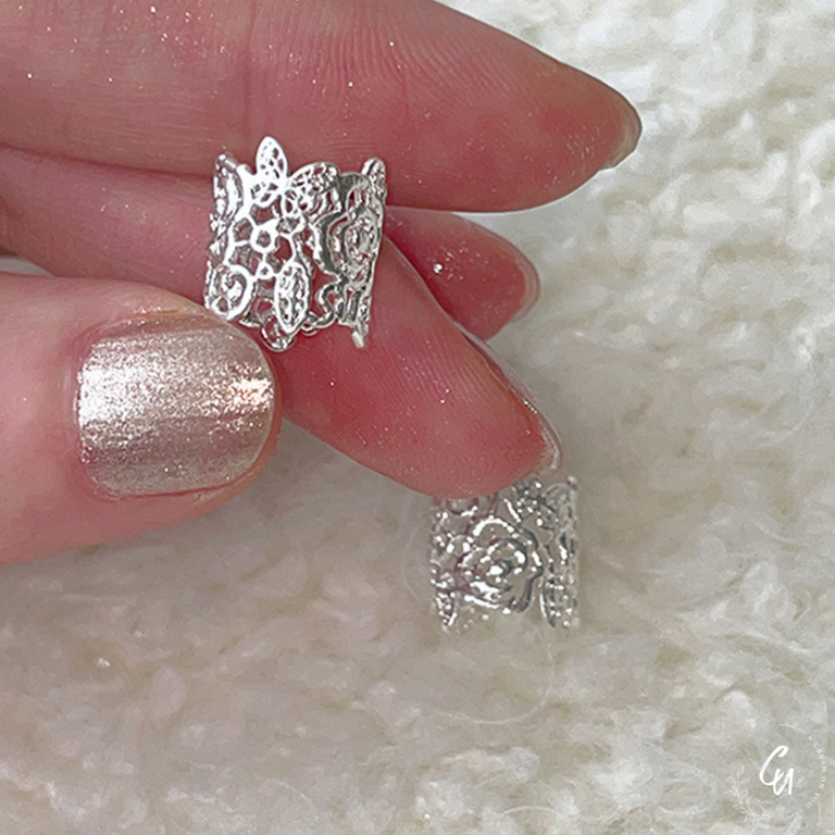 Rose Lace Earcuff