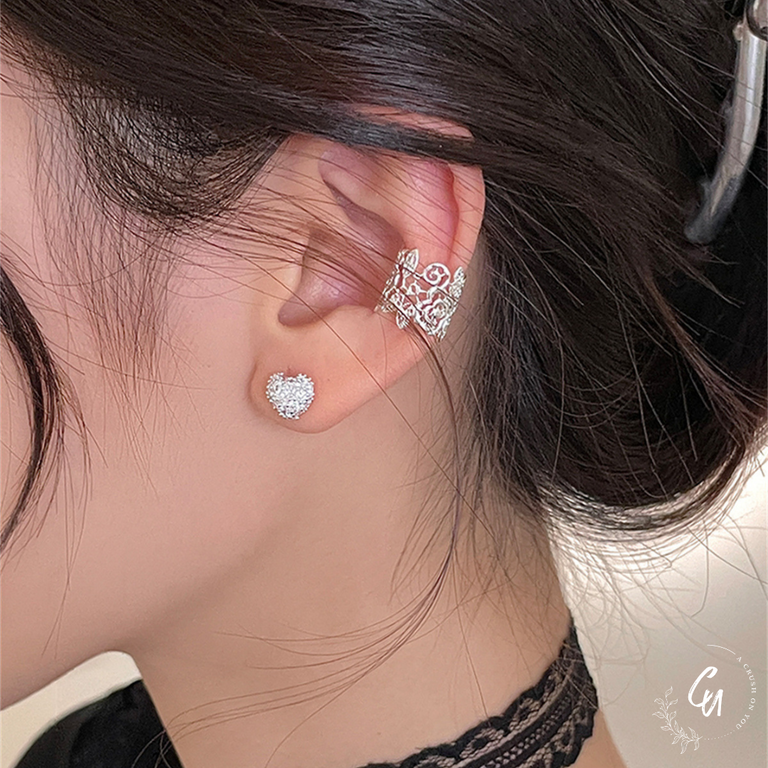 Rose Lace Earcuff