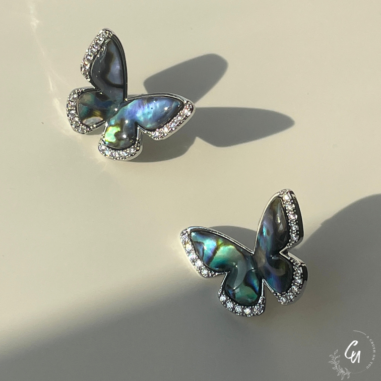 Shell Zircon Butterfly Pierce