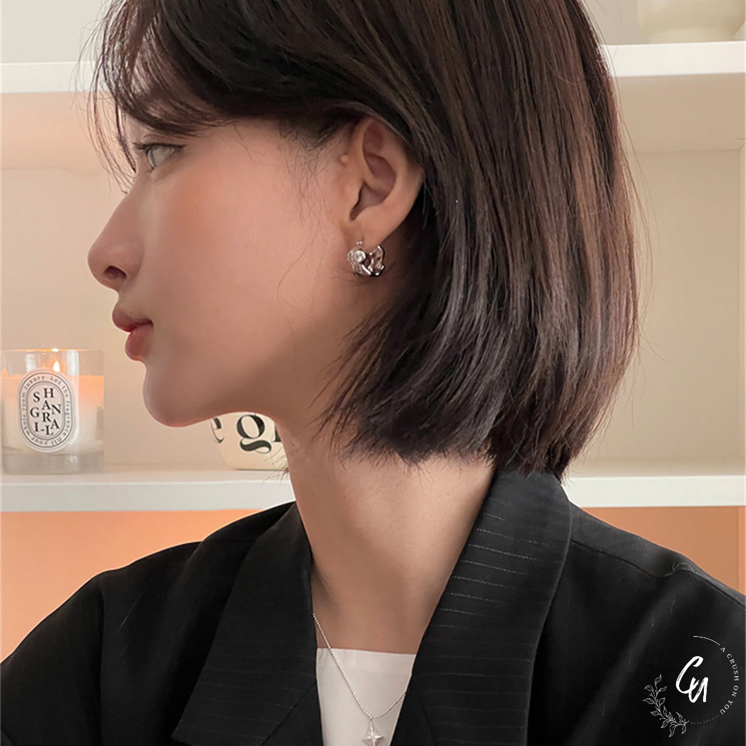 [7/26 (Fri) ~ NEW] Wave Zircon Hoop Pierce