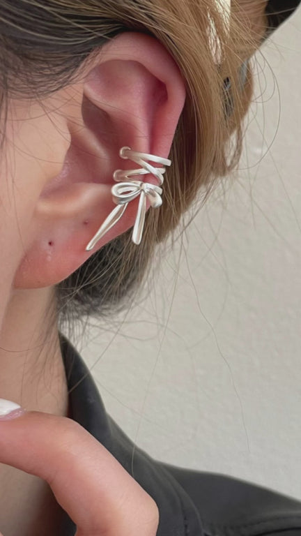 【4/28(月)〜再入荷】Ribbon Earcuff
